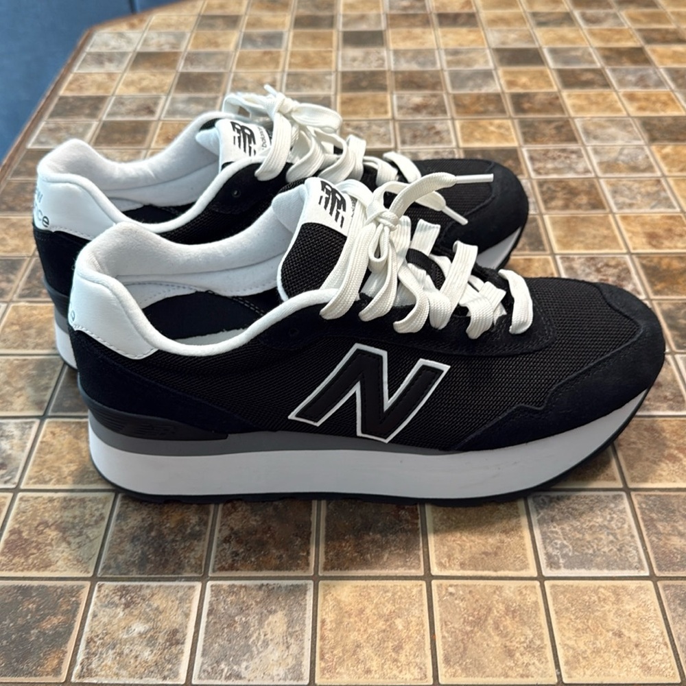 Worn once! New Balance 515H Platform Sneaker. Women’s 11.
